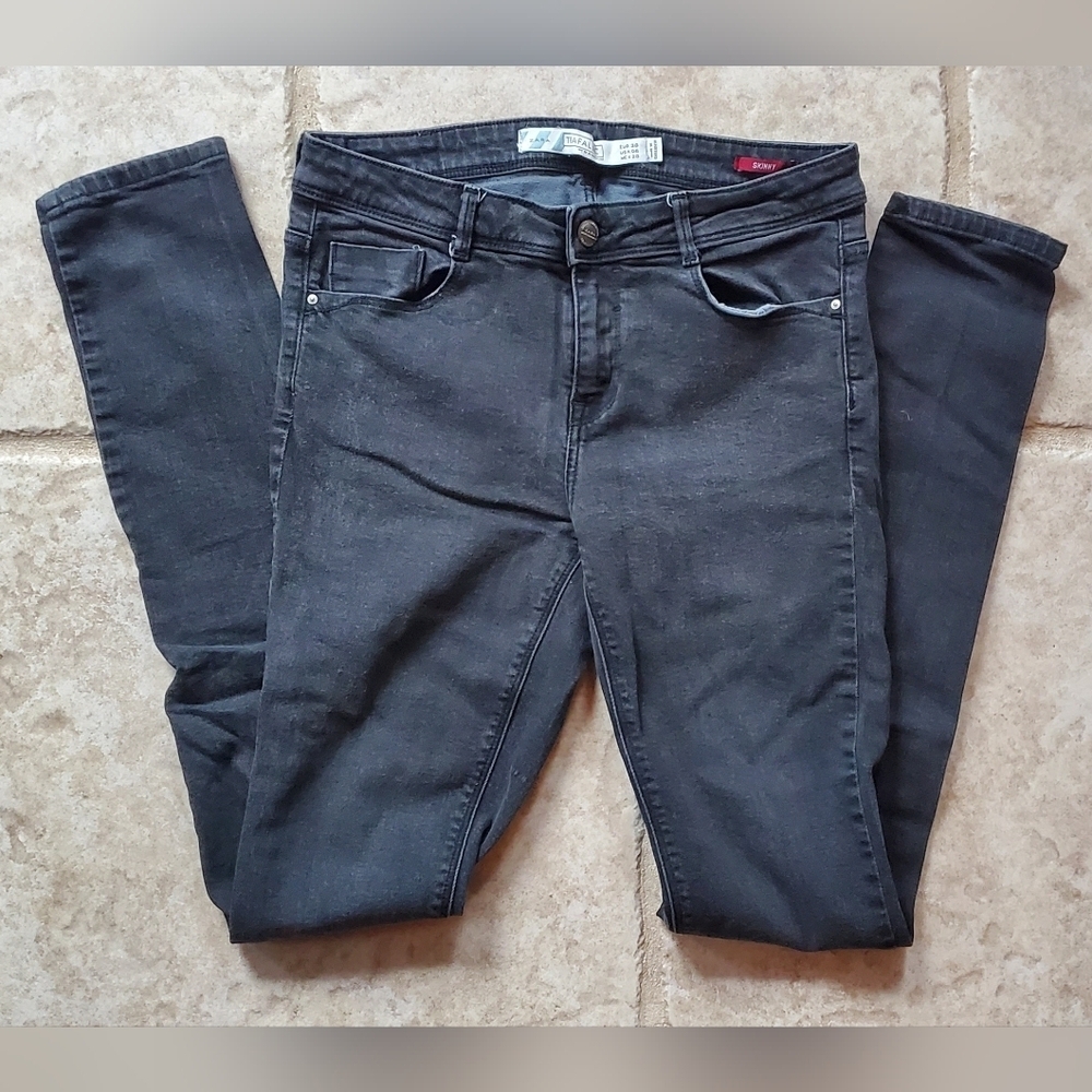 Zara Women's Black Skinny jeans size 6